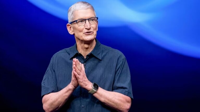 Tim Cook Mundur Awal Babak Baru Apple di Tangan John Ternus
